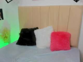 Giabunny Camsoda live cam on FapCam.tv