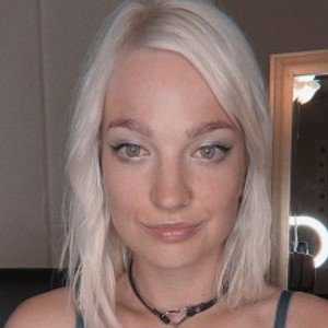 Naughtynataliewoods Jerkmate live cam on FapCam.tv