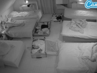 Voyeurcam-julmodels-bed-6 camsoda replay